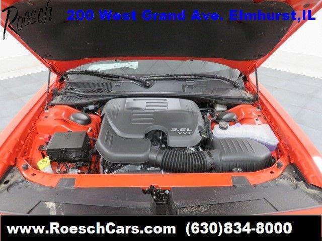 2017 Dodge Challenger SXT 2dr Coupe